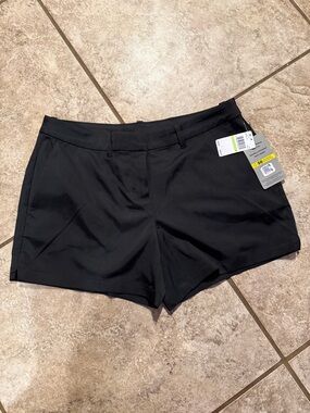 PGA Tour Women's Black Classic Tailored Golf Shorts